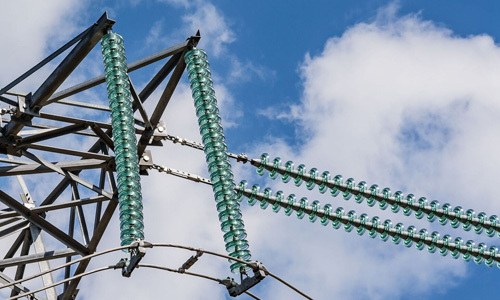 What are the characteristics of glass insulators?