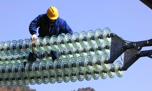 newsview.asp?id=What is the difference between pillar insulators and composite insulators?